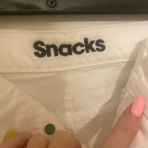 COPY - SNACKS MOTHER THE PLEATED FUN DIP DENIM JEAN SHORTS WHITE STICKY RICE SI… - Picture 5 of 9
